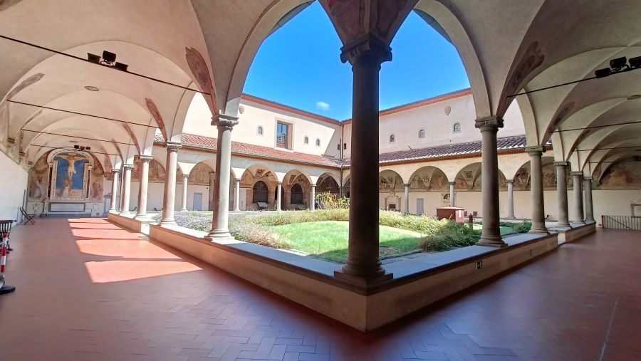 nella foto si vede il chiostro di Sant'Antonino, il primo ambiente che si incontra visitando il Convento di San Marco a Firenze